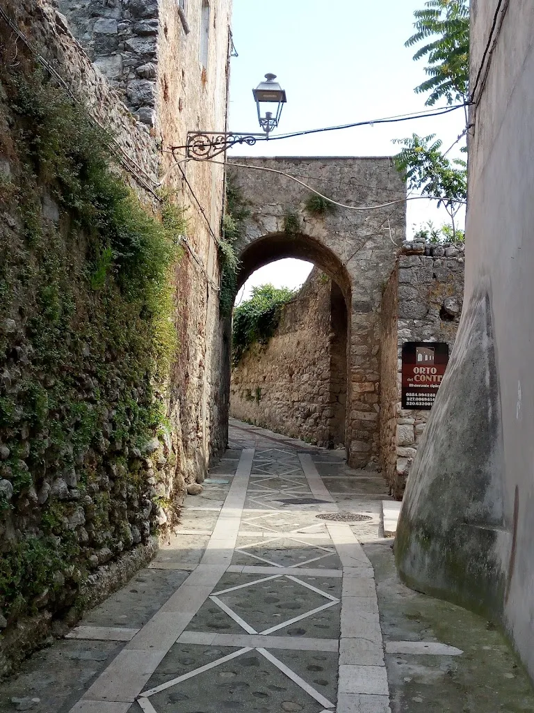 Ristorante La Corte Federiciana_Vico del Gargano_slider_image_3