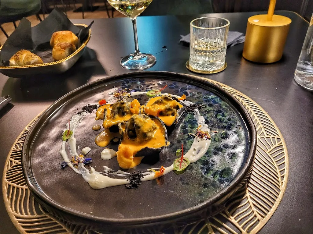 Kamil RL_Nero Restaurant_Barletta_review