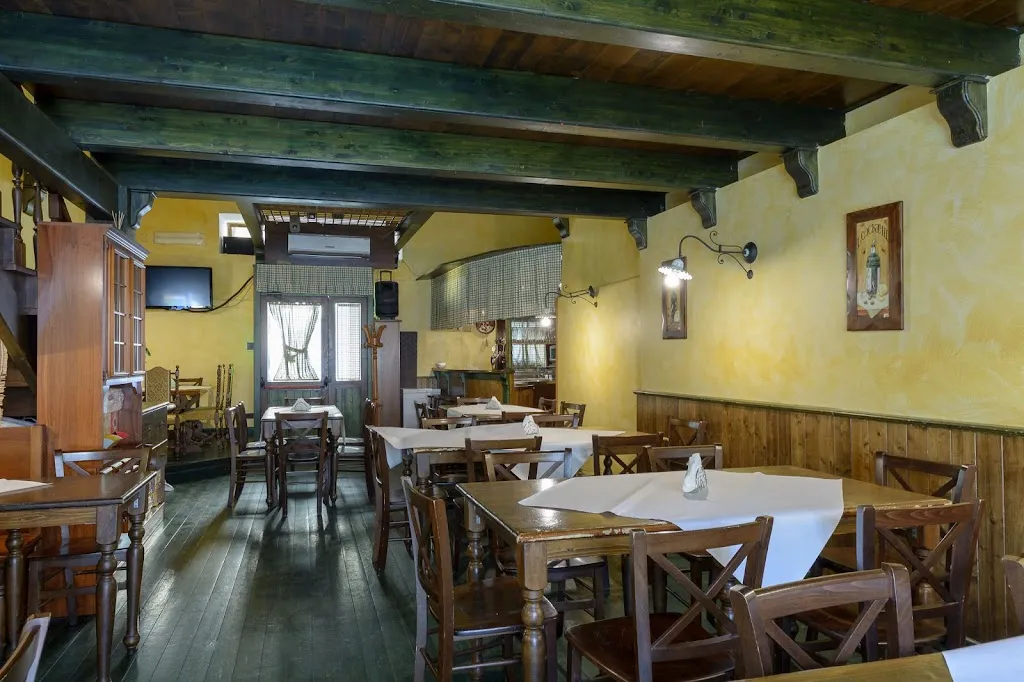 Tratto Pub Little Christin_San Ferdinando di Puglia_slider_image_3