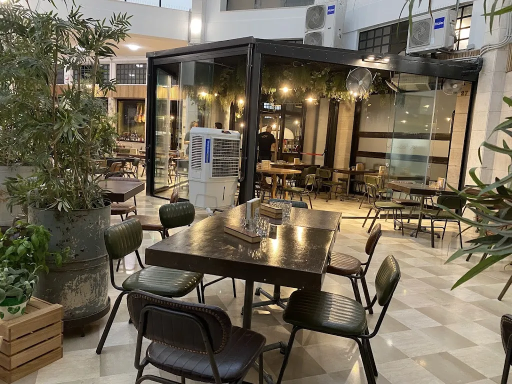 Lievito 72 restaurant in Trani