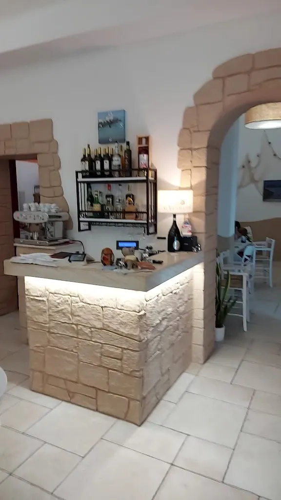 Al Vaporetto Antipasteria Troccoleria di Mare_Vieste_slider_image_2