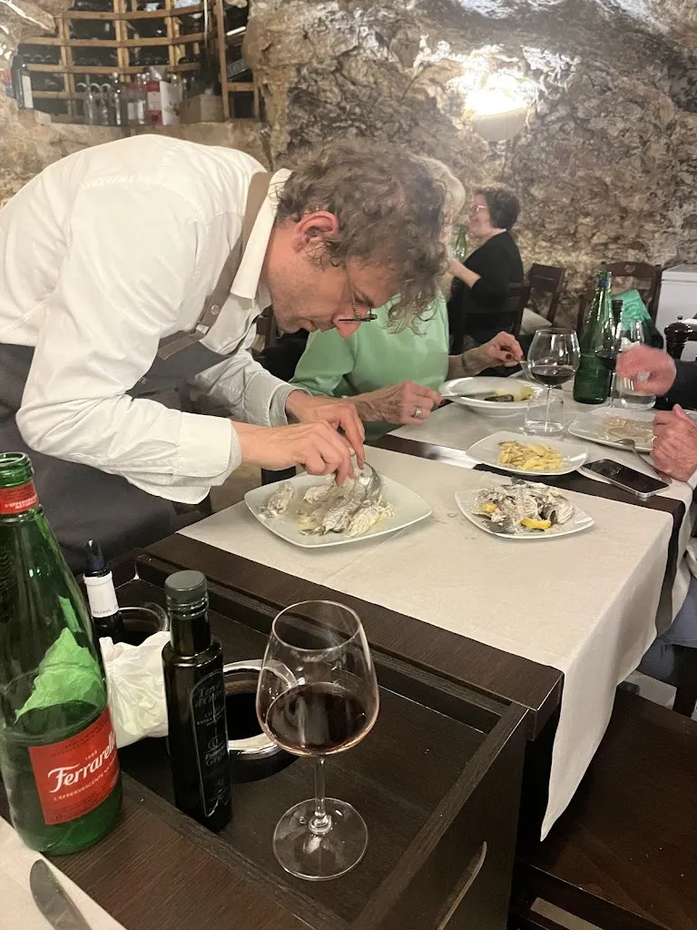 Daryl Butler_Enoteca Vesta_Vieste_review