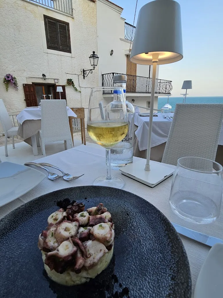 Monica Vakopoulos_Ristorante Piazzetta Petrone_Vieste_review
