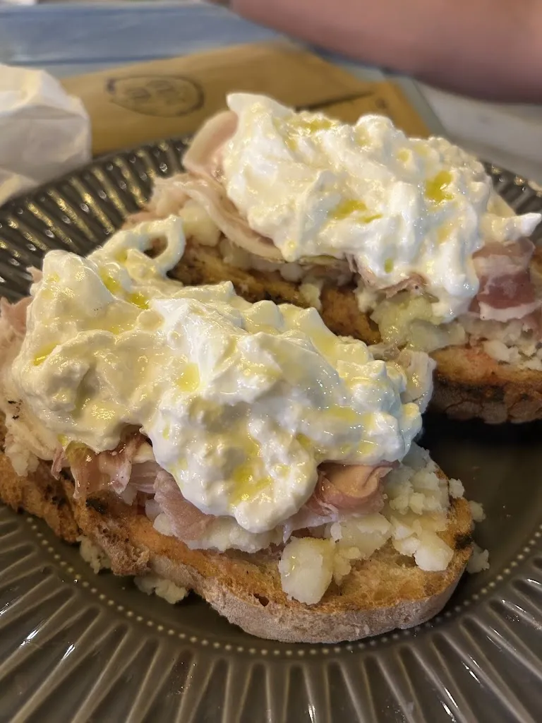 eleonora mazzoli_Filo D’olio_Vieste_review