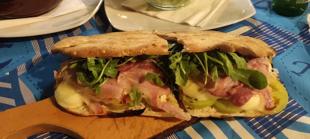 Michele Clemente_PAPOSCERIA Adriatica Sea View_Vieste_review