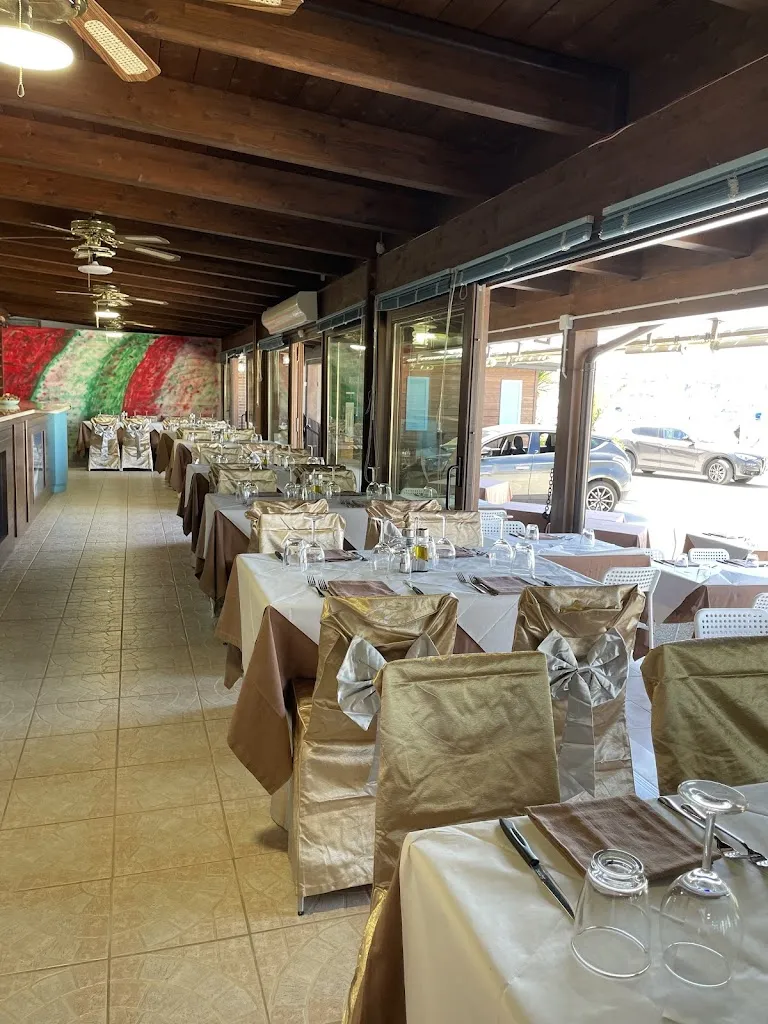 Ristorante Pizzeria Dal Faraone restaurant in Vieste