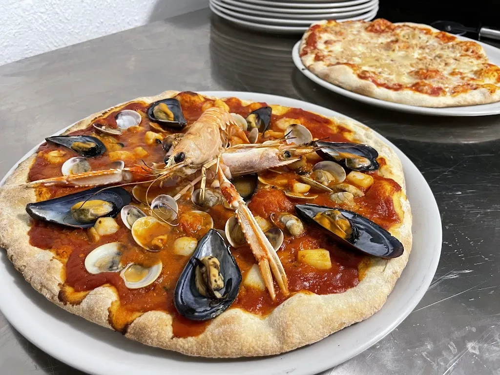 Ristorante Pizzeria Dal Faraone_Vieste_slider_image_2