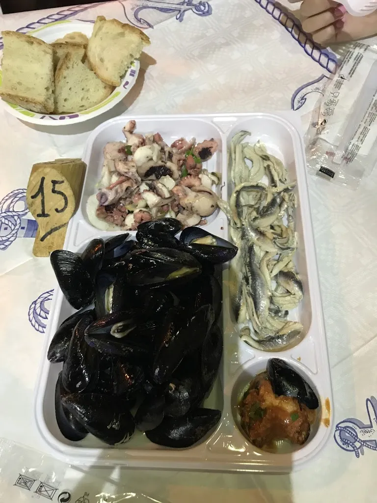 Mateusz Bączyński_Pescheria Adriatica_Vieste_recensione