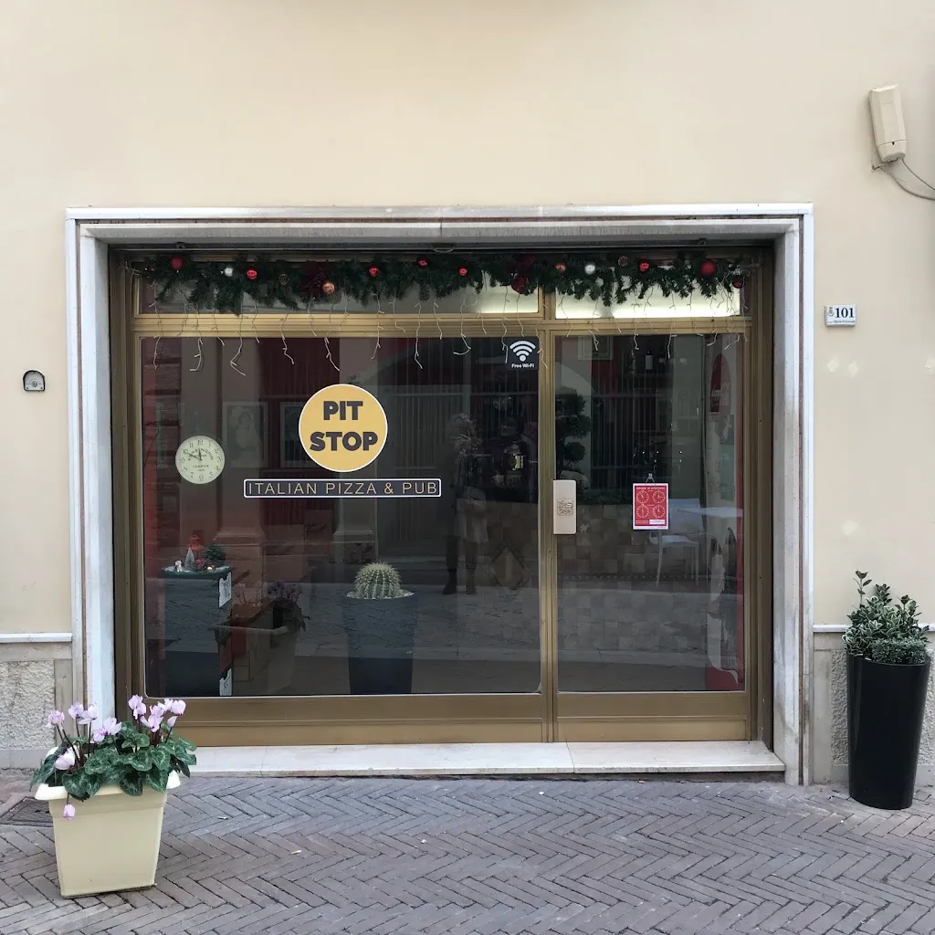 Pit Stop restaurant in Città Sant'Angelo