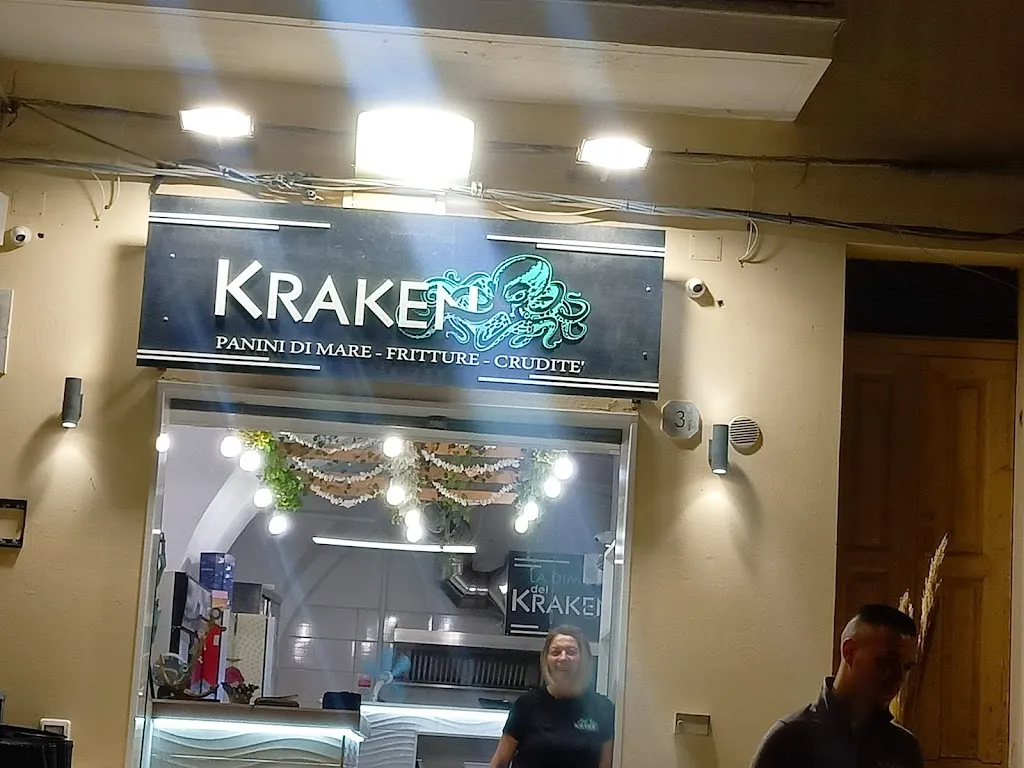 Kraken street food fish restaurant in Vieste