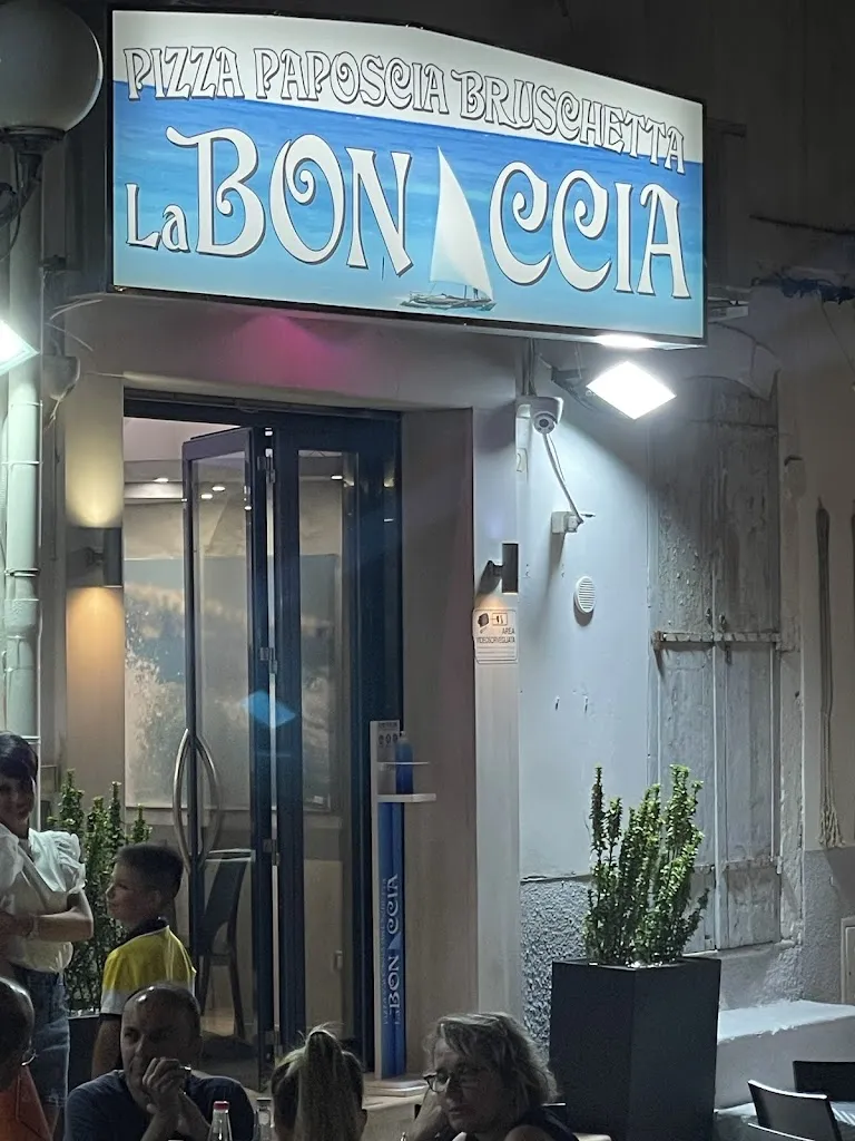 La Bonaccia - Ristorante, Pizzeria, Paposceria restaurant in Vieste