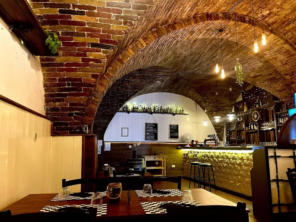 Varsavia di Notte restaurant in Città Sant'Angelo