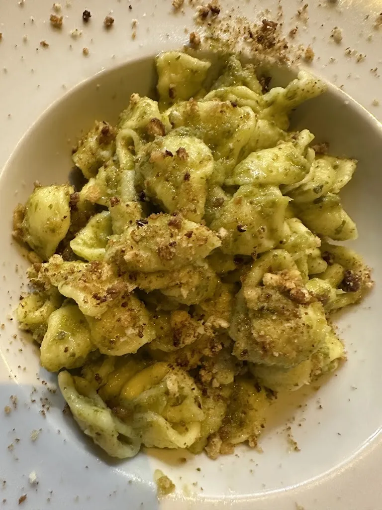 Melania Mangiavillano_La Piazzetta_Vieste_review