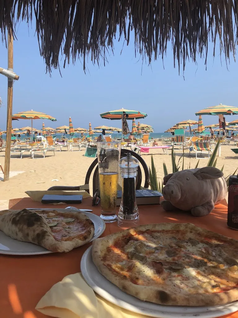 Noemi Apetri_Scialì_Vieste_review