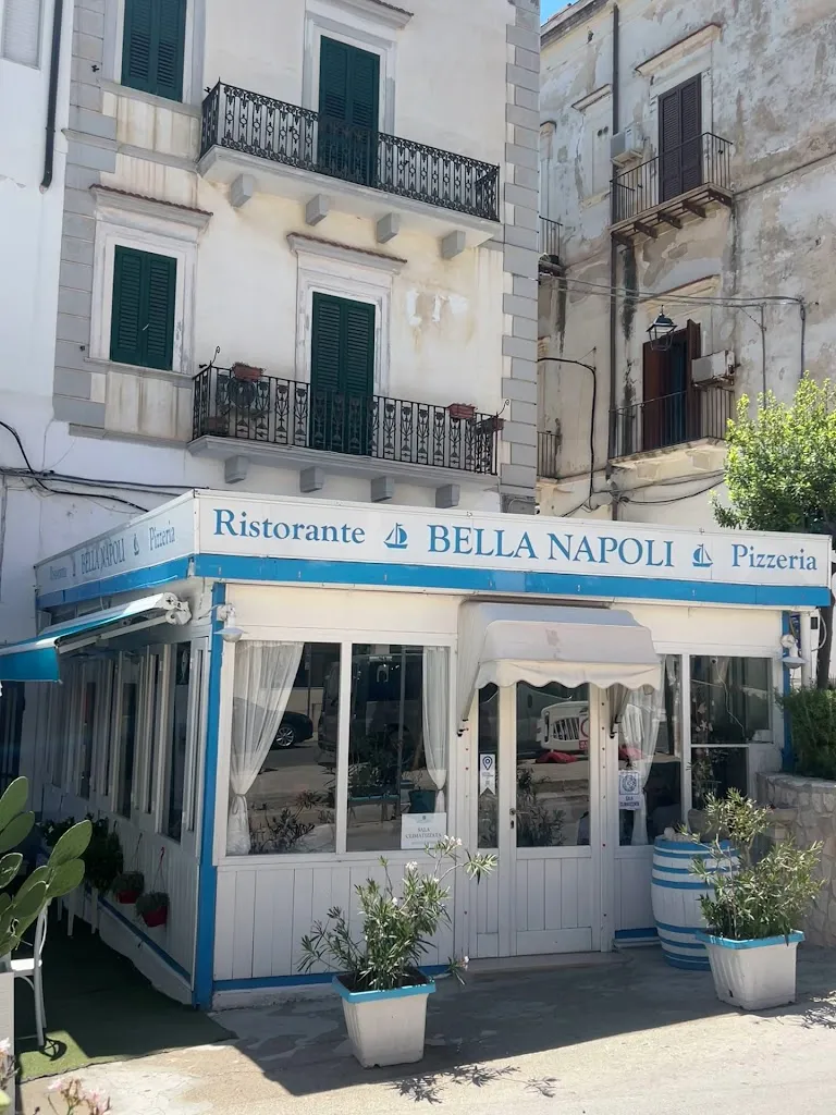 Isa Lopez_Ristorante Pizzeria Bella Napoli_Vieste_recensione