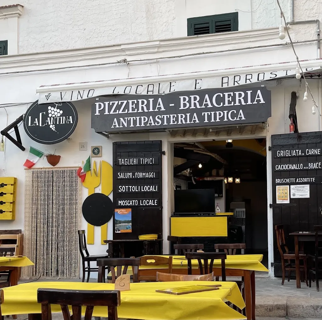 La Cantina: osteria - pizzeria restaurant in Vieste