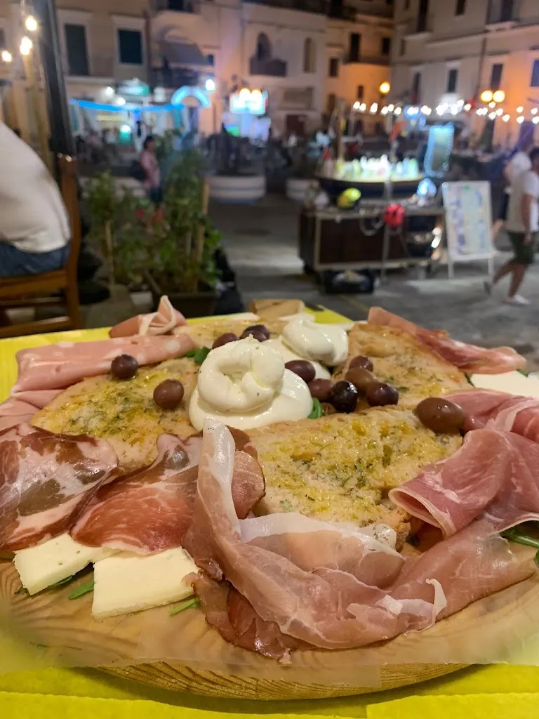 La Cantina: osteria - pizzeria_Vieste_slider_image_2