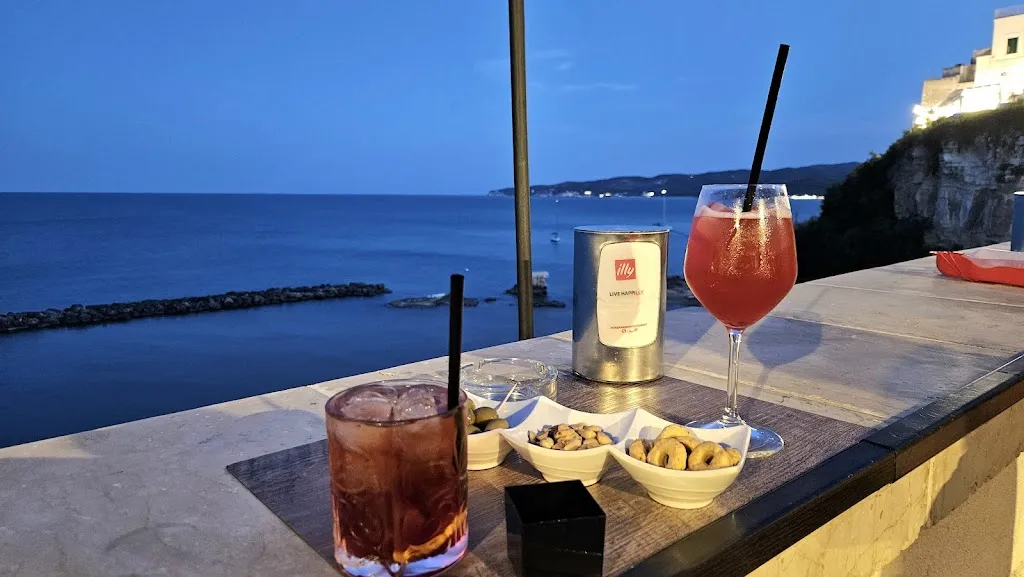 Carpenter_Vieste_slider_image_3