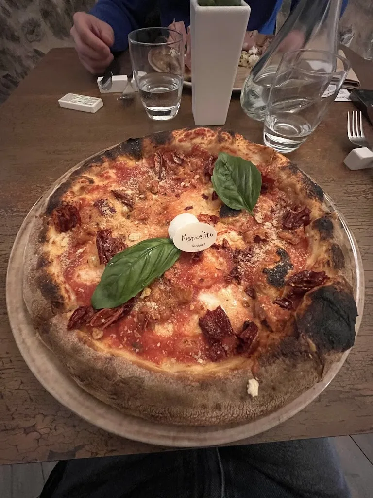 Carola Fiore_Manuelito RistoPub Pizzeria_Accettura_review