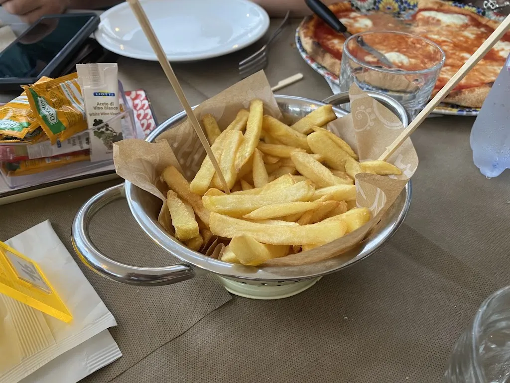 Claudia Bellante_Bar Stadio_Città Sant'Angelo_recensione