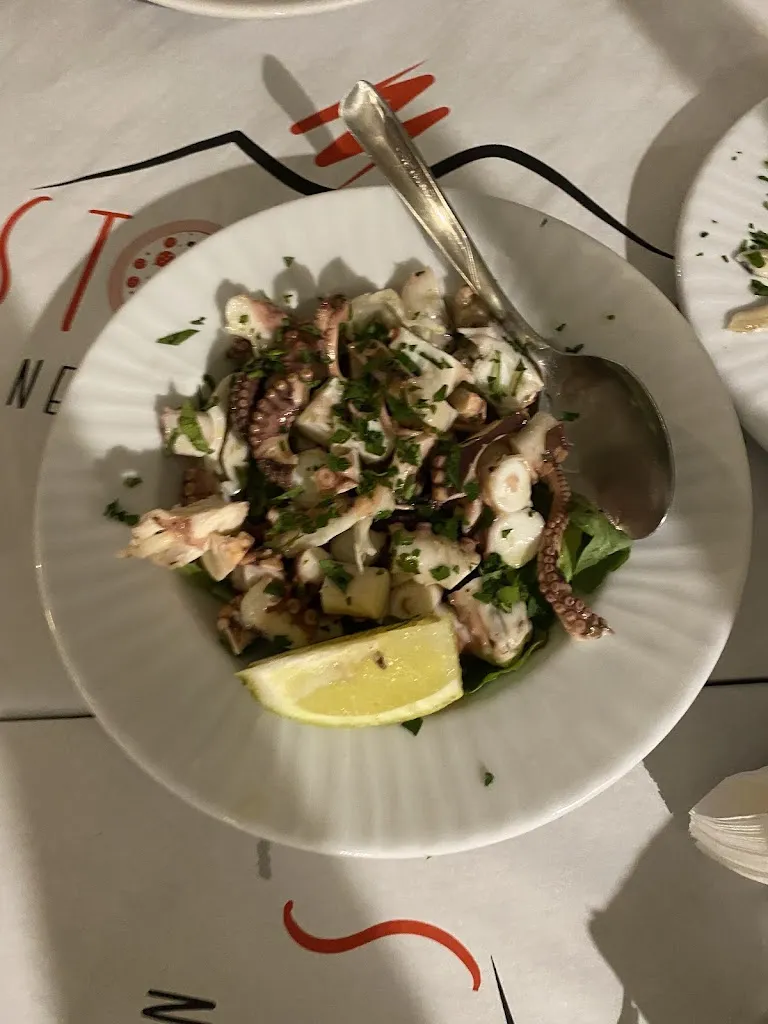 Samu Lomu_Pizzeria Storelli Carlo_Trinitapoli_review