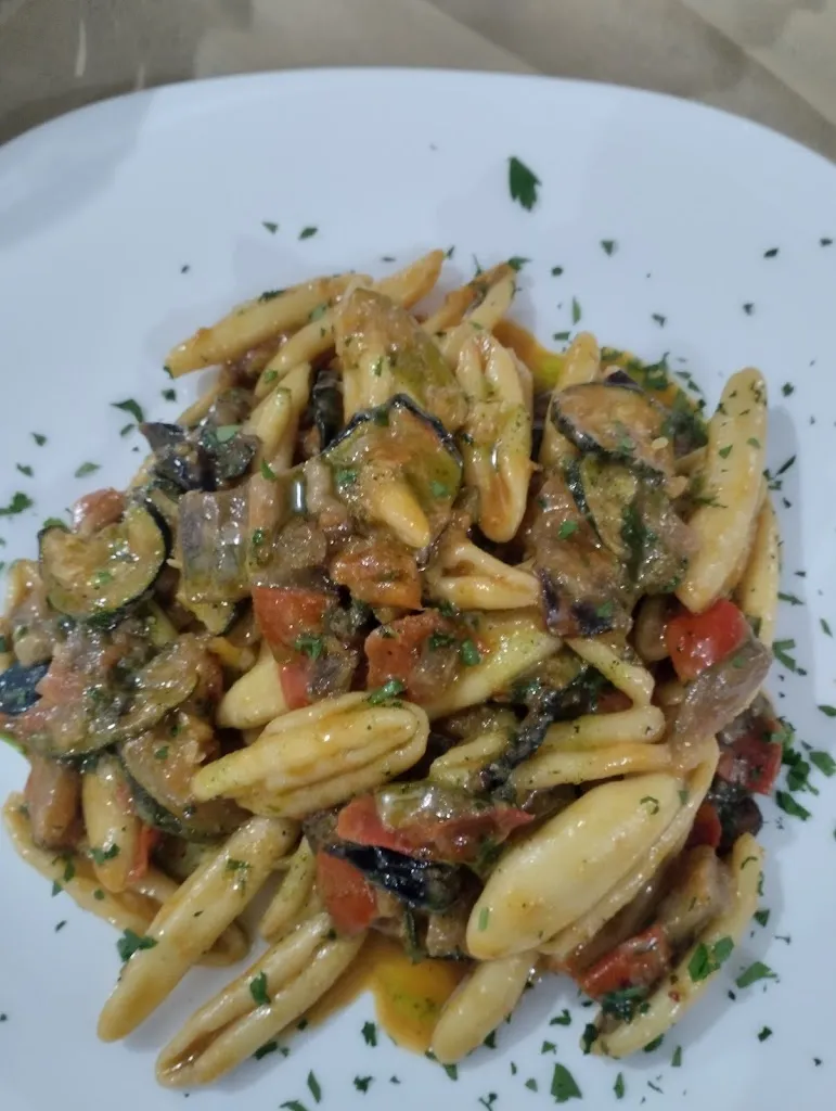 nunzio resta_LA PERLA DEI CALANCHI_Aliano_review