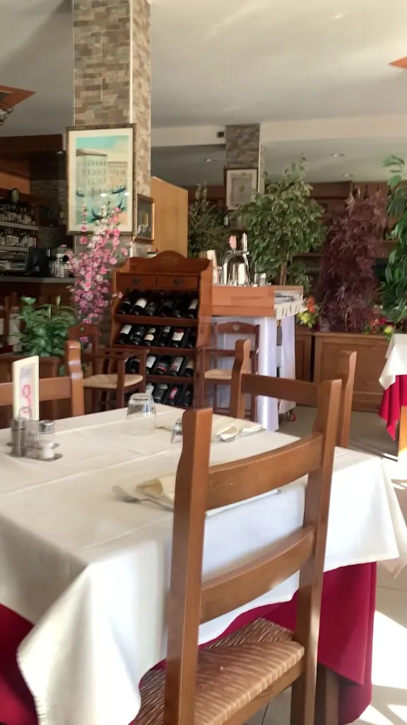 Ristorante Pizzeria San Marco - Terminal bus_Armento_slider_image_2