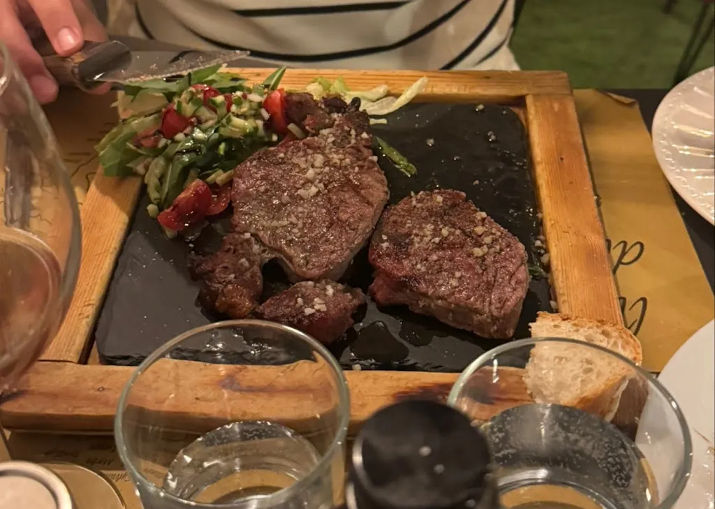 Dino G._CARBONDOLCE braceria pizzeria ristorante_Canosa di Puglia_recensione