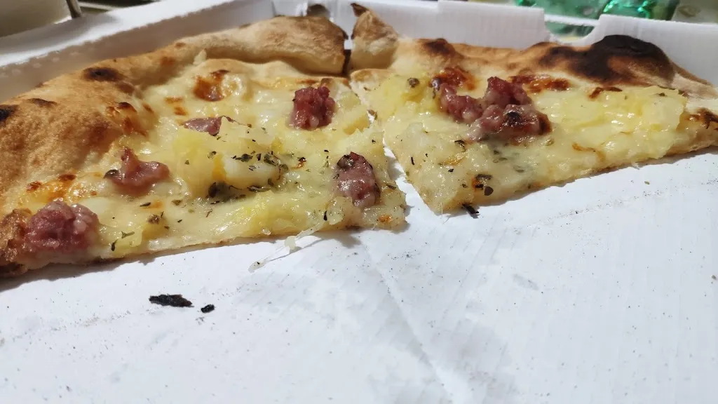 Sabina Speranza_Pizzeria Mondo pizza_Canosa di Puglia_review