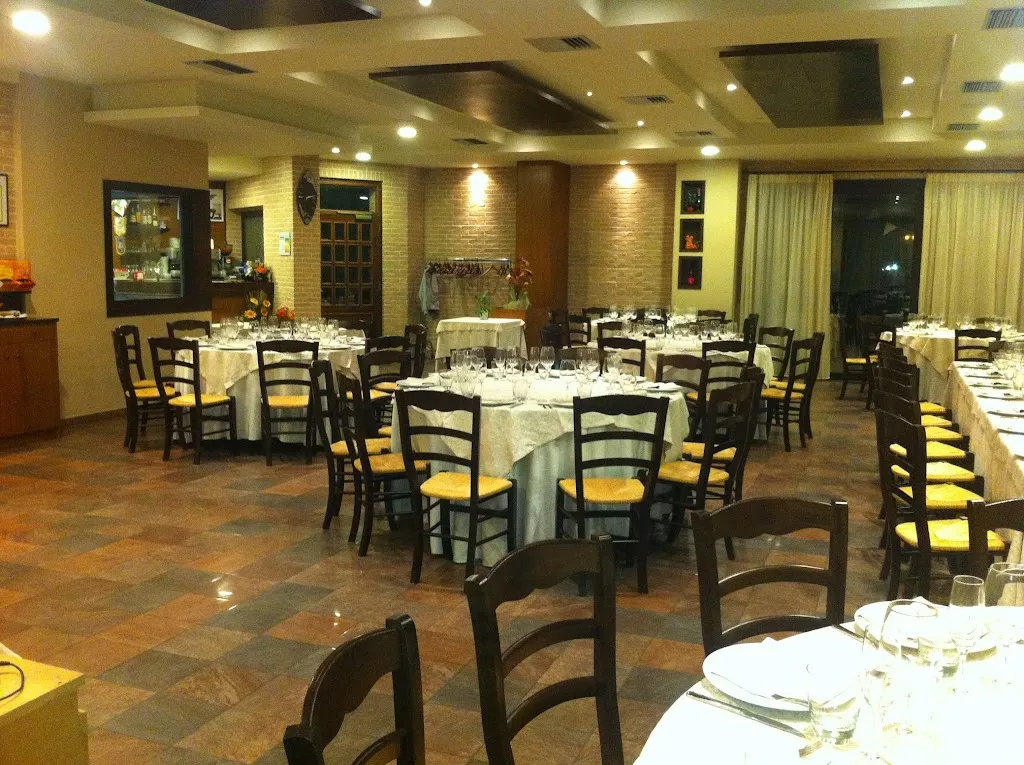 Ristorante Pizzeria Angolo d' Abruzzo Di Melchiorre D. & C_Città Sant'Angelo_slider_image_1