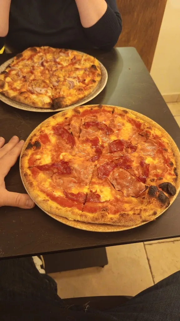 Sandra Soto_Pizzeria La Nicchia_Canosa di Puglia_review