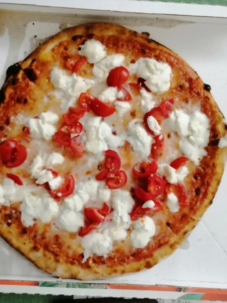 Red Lion_Canosa di Puglia_slider_image_2