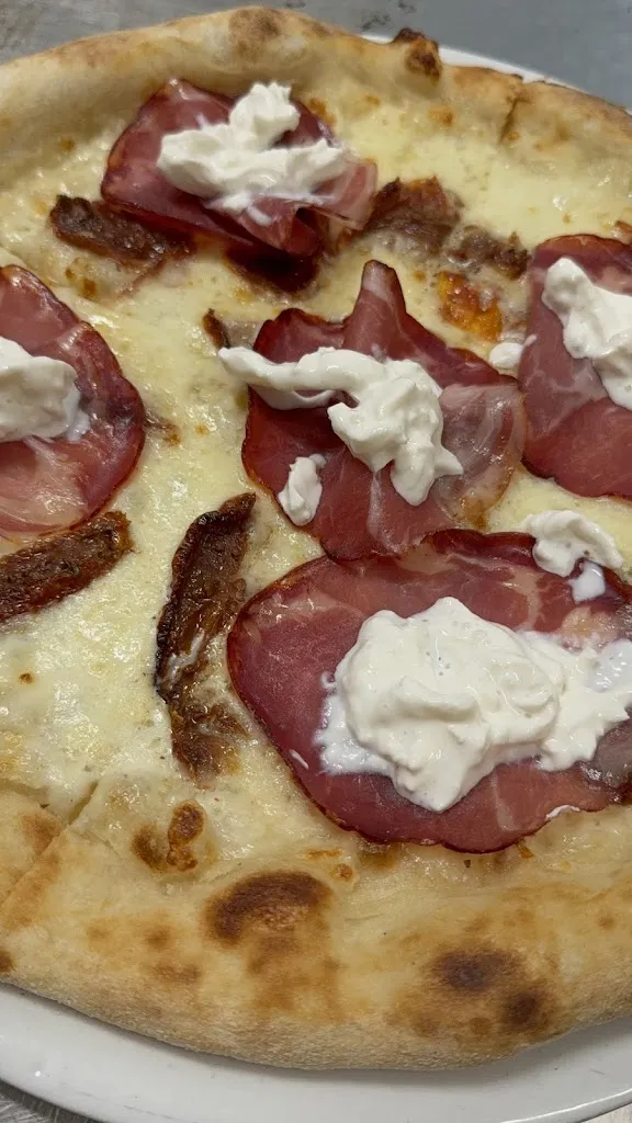 Pizze e Delizie_Canosa di Puglia_slider_image_2