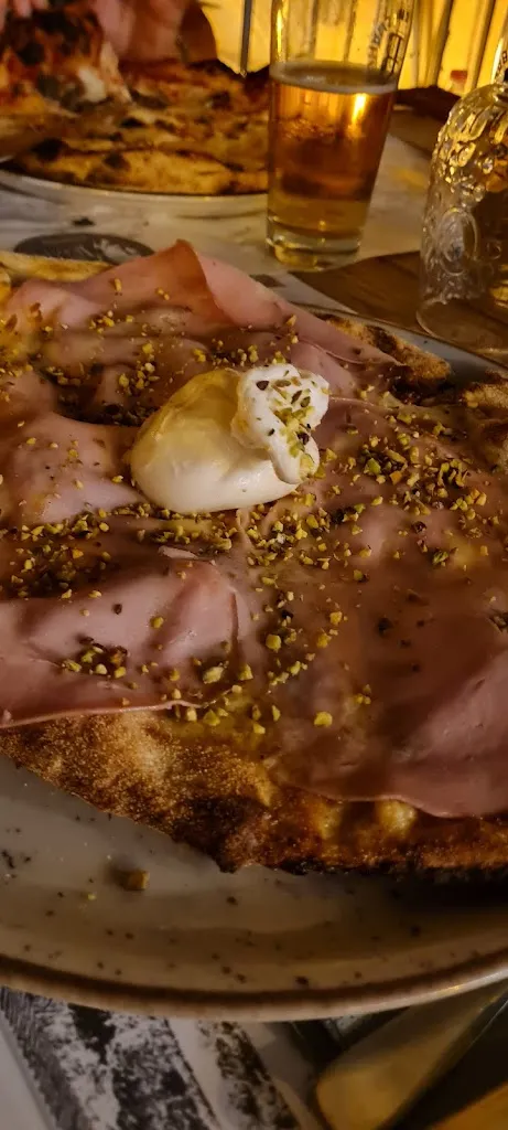 Antonella PaulucciOgnibene_Nell'Arco del Tempo Ristopizza_Canosa di Puglia_review