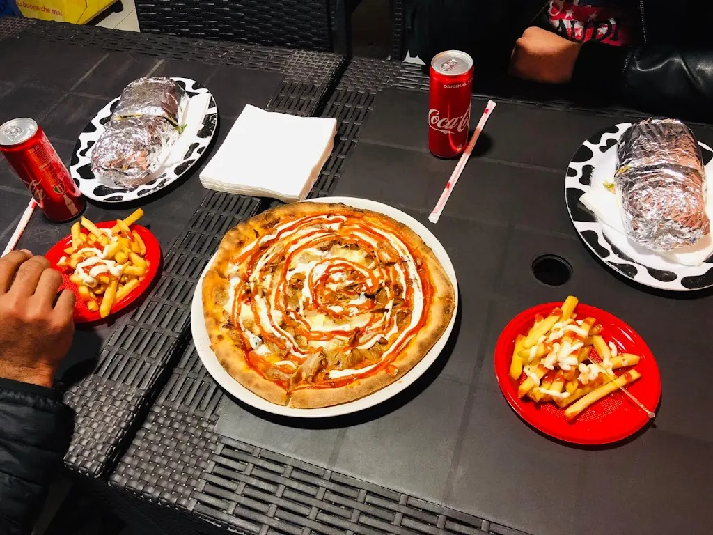 kebab el Faraon(Pizzeria-Rosticceria)_Canosa di Puglia_slider_image_3
