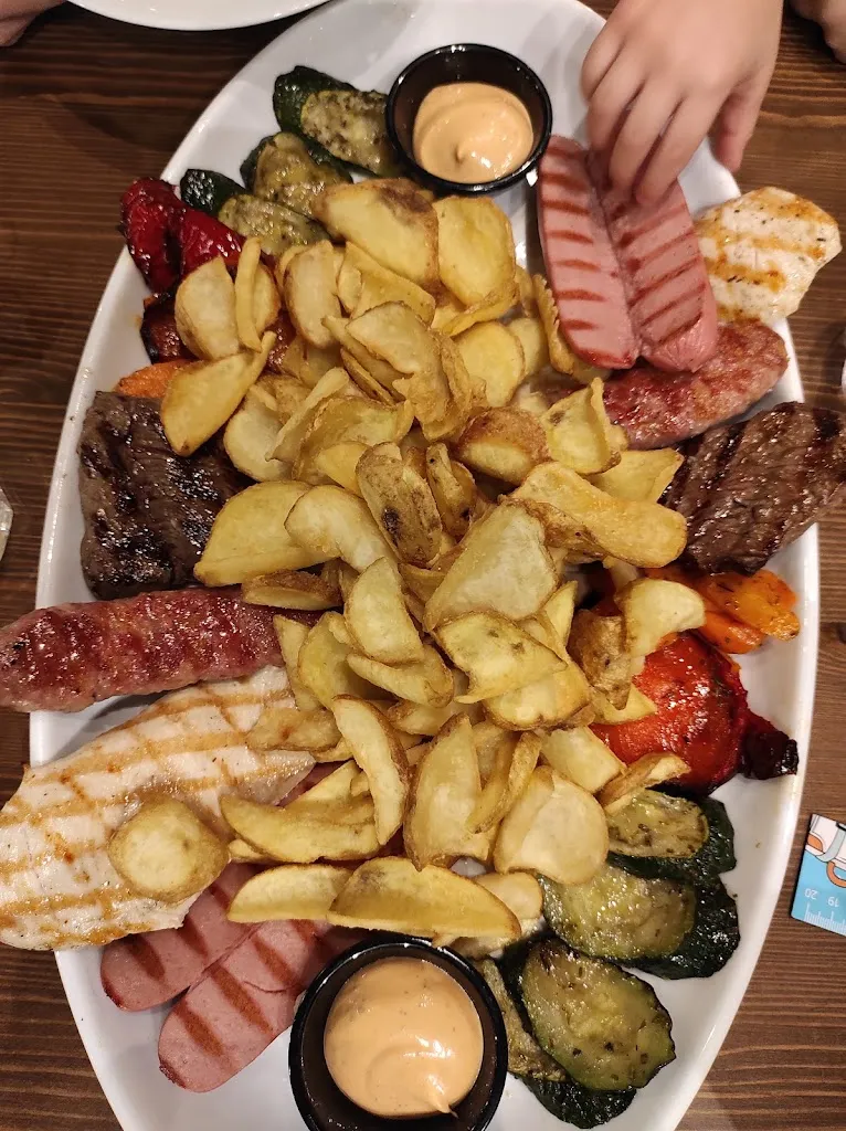 Anna_Bagaria American Food Ristorante Pizzeria_Città Sant'Angelo_review