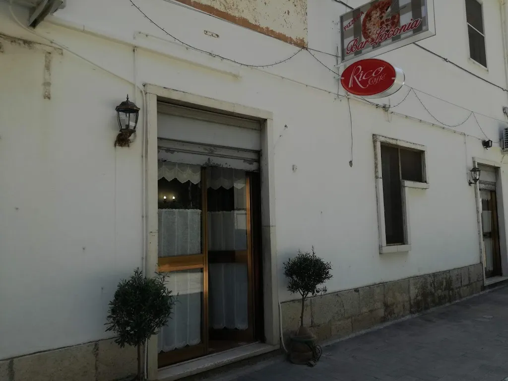 luigi matarrese_Bar Pizzeria Loconia Di Gei Marco_Canosa di Puglia_review