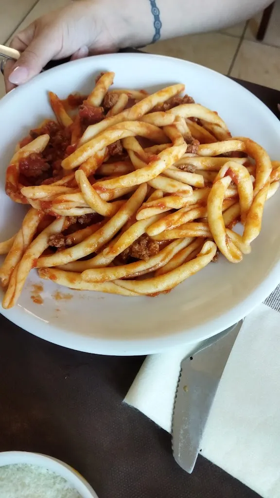 Gaetano Magro_AL RITROVO_Brienza_review