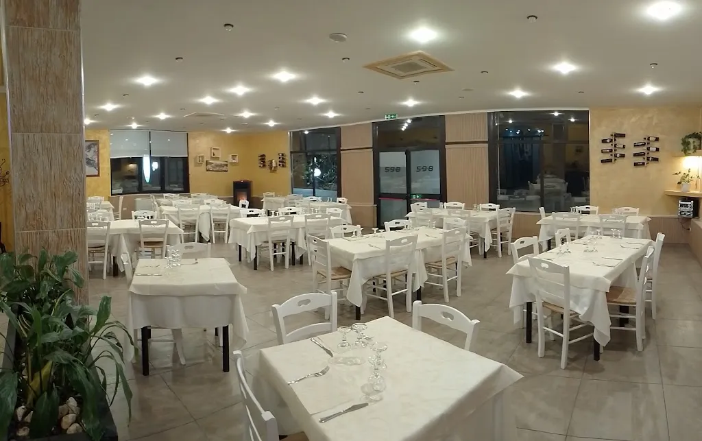 598 - Ristorante - Pizzeria - Sala ricevimenti restaurant in Brienza