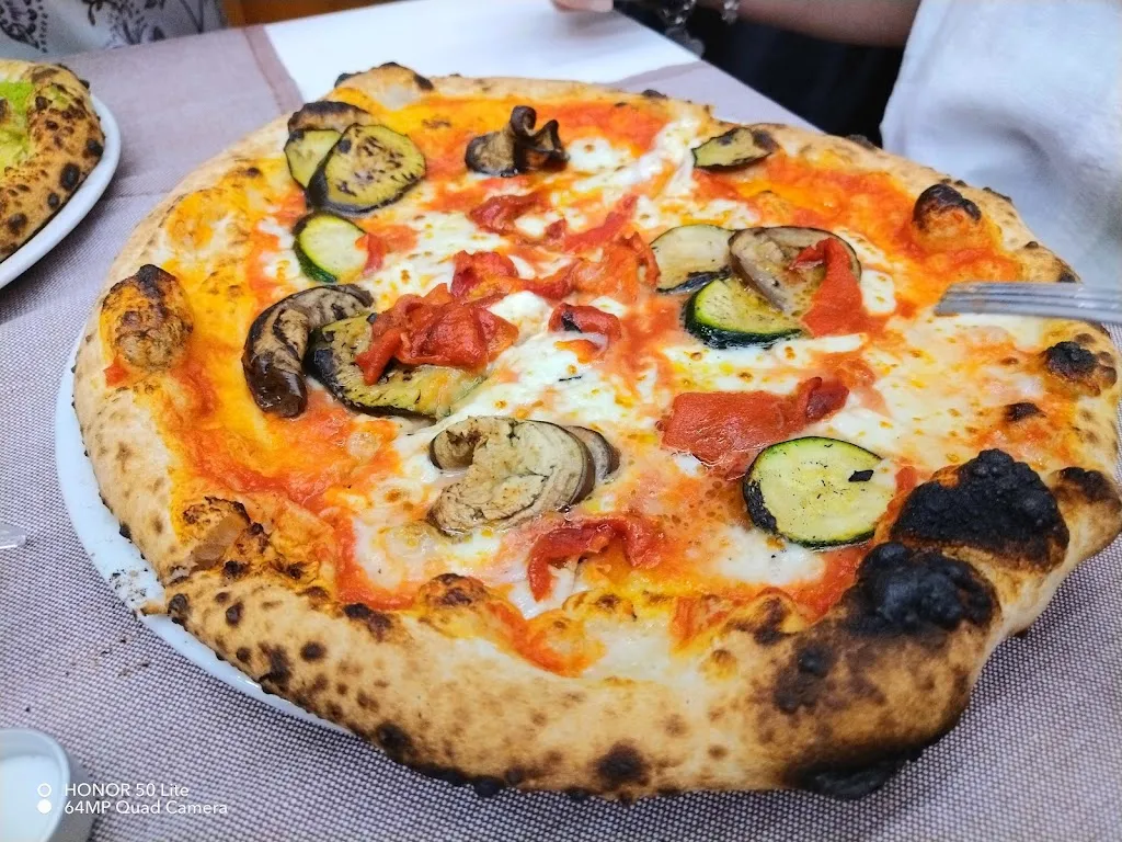 Menu_Rosarum_Avigliano_image_3