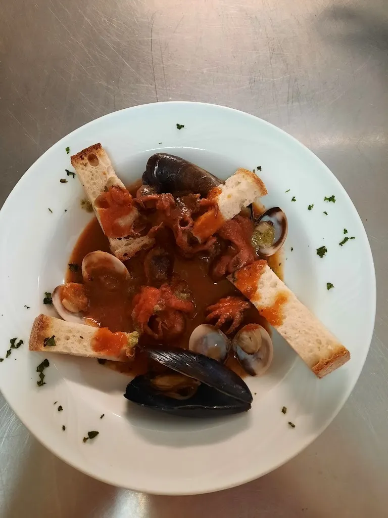 Donatella Carriero_Villa sveva_Avigliano_review