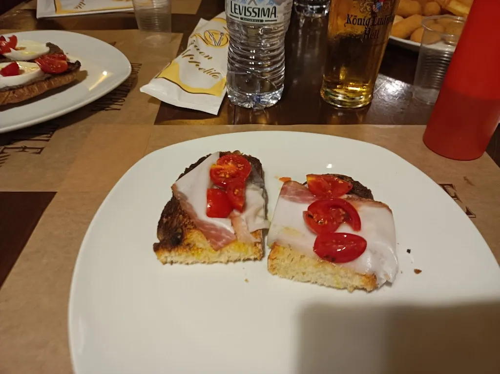 Menu_The Golden Hen Castle_Cancellara_image_3