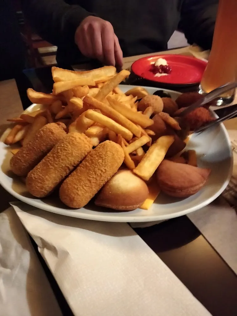 Menu_The Golden Hen Castle_Cancellara_image_4