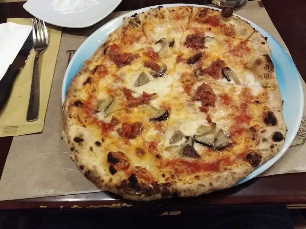 Menu_The Golden Hen Castle_Cancellara_image_7