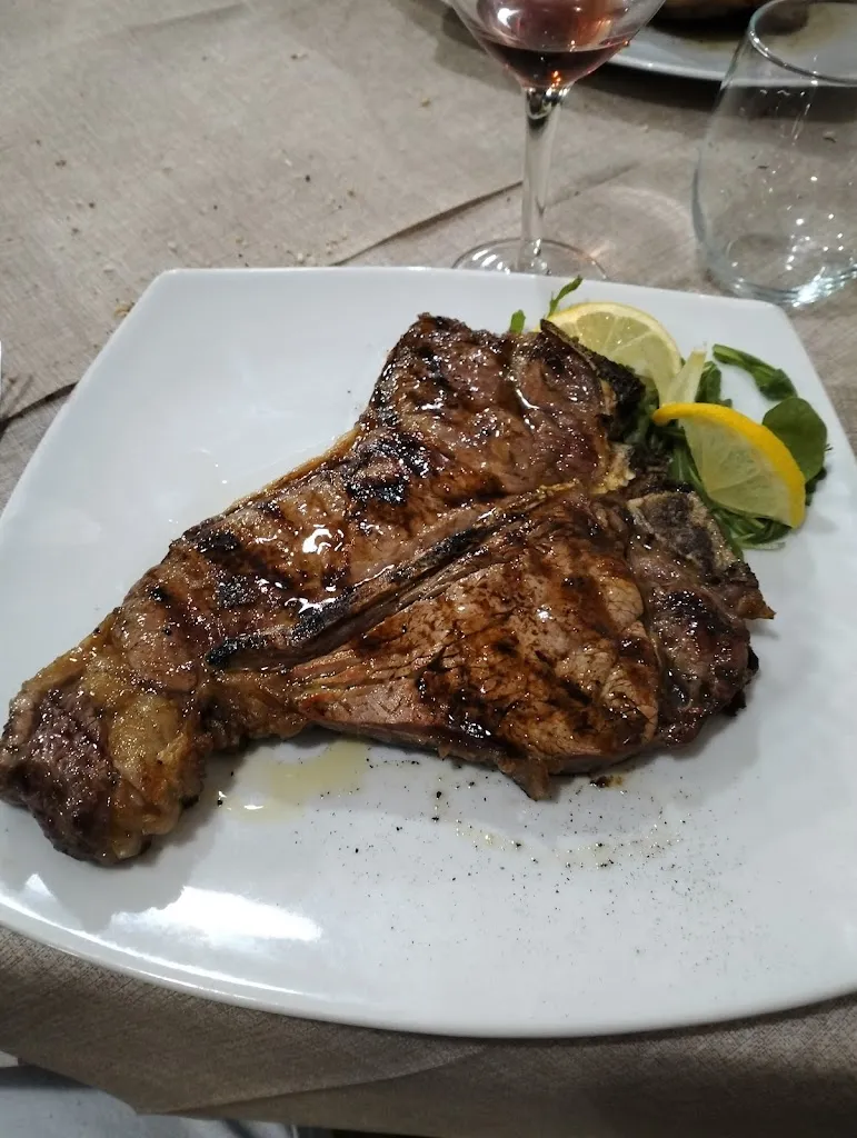 Samuele Carlomagno_Bar Braceria Ferro e Fuoco_Castelluccio Inferiore_review