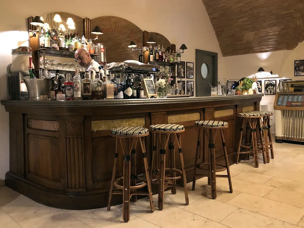 Cinecitta Bar Bistrot_Bernalda_slider_image_2
