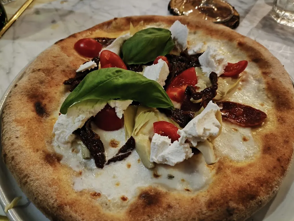 Cinecitta Bar Bistrot_Bernalda_slider_image_3