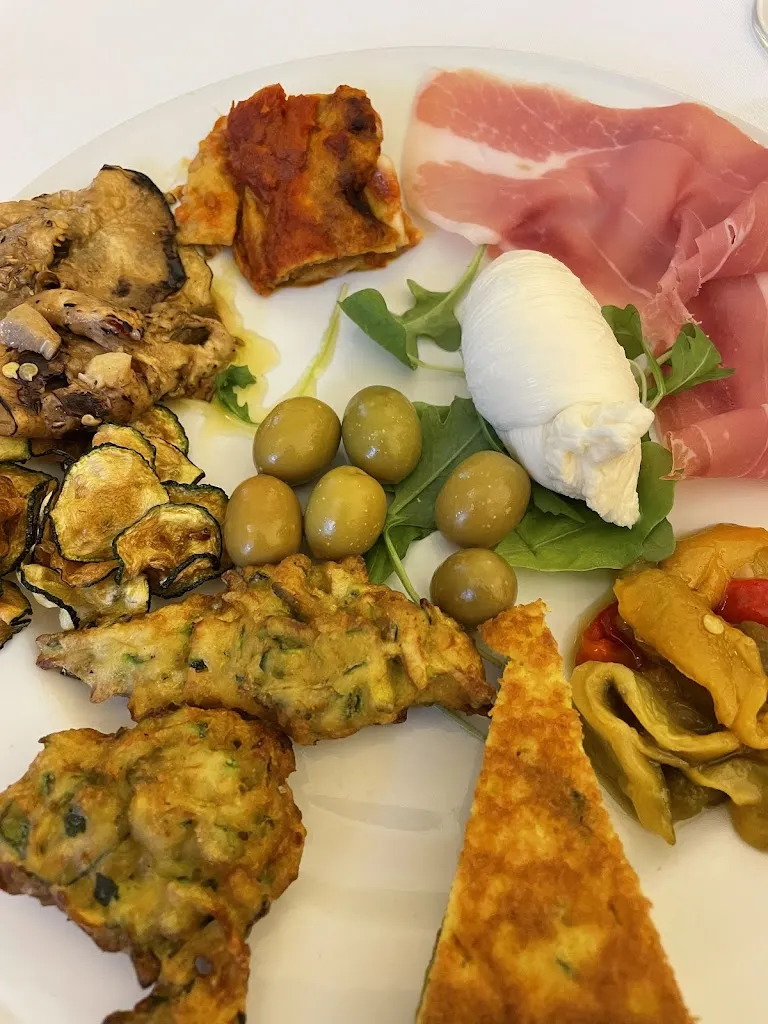 Jadzia Kaminska_Fifina Restaurant_Bernalda_review