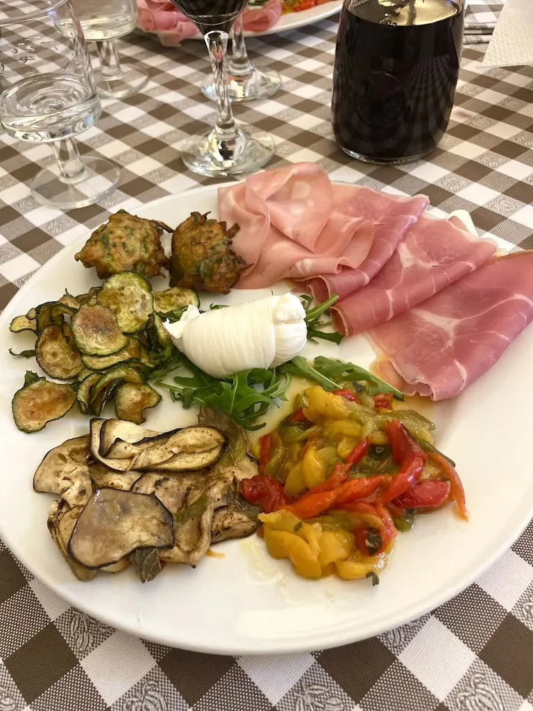 Lorenza Vorabbi_Fifina Restaurant_Bernalda_review