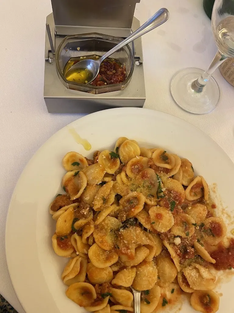 Fifina Restaurant_Bernalda_slider_image_3